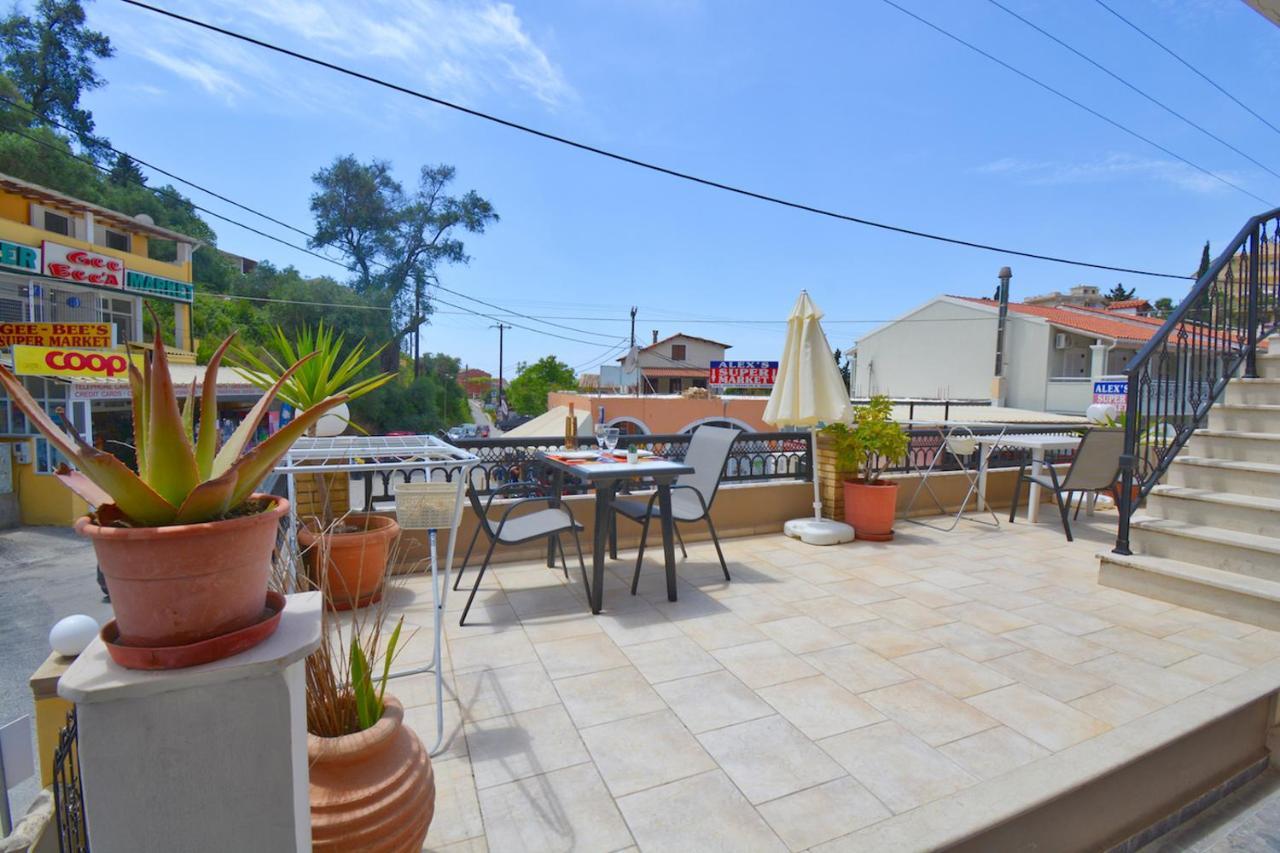 Mike'S Apartments Agios Gordios  Bagian luar foto